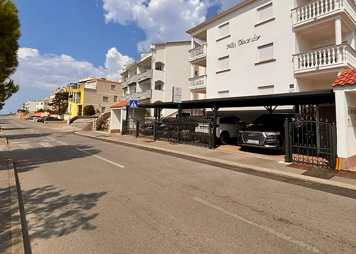 Mit Terrasse Und Meerblick By Interhome Apartamento Dramalj