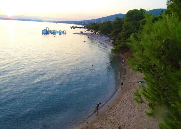 Mit Terrasse Und Meerblick By Interhome Apartamento Dramalj