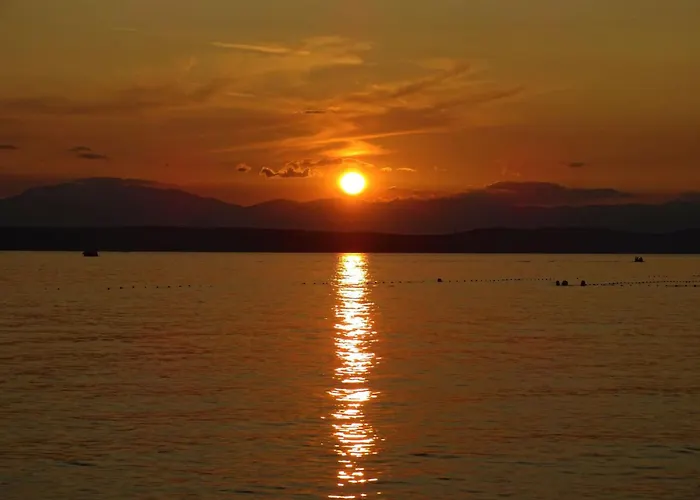 Apartamento Mit Terrasse Und Meerblick By Interhome *