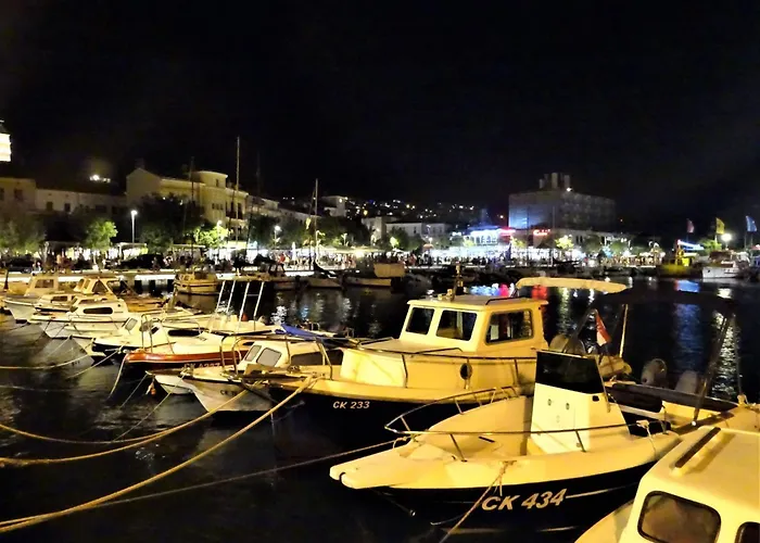 Mit Terrasse Und Meerblick By Interhome Apartamento
