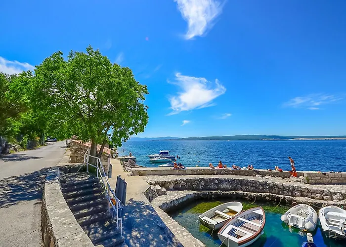 Apartamento Mit Terrasse Und Meerblick By Interhome